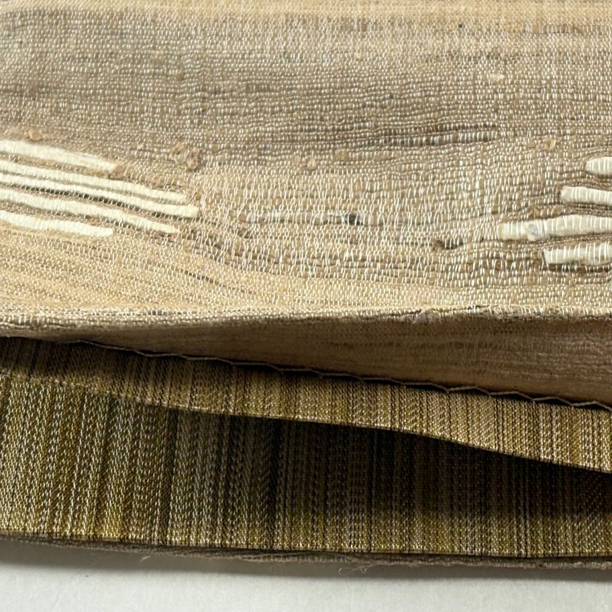【美品】 袋帶 逸品級 有落款 有證書 幾何學圖案 野蠶絲 印度穆卡絲綢 米色 全通 純蠶絲
