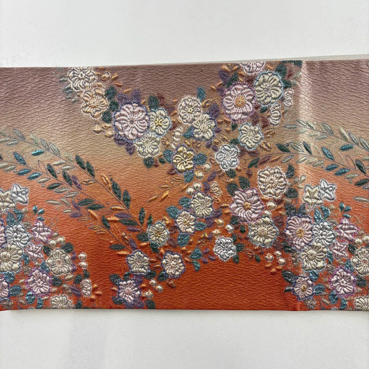 【美品】 袋帶 秀品級 草花紋紋 金金箔 漸層 紅色 六通 純蠶絲
