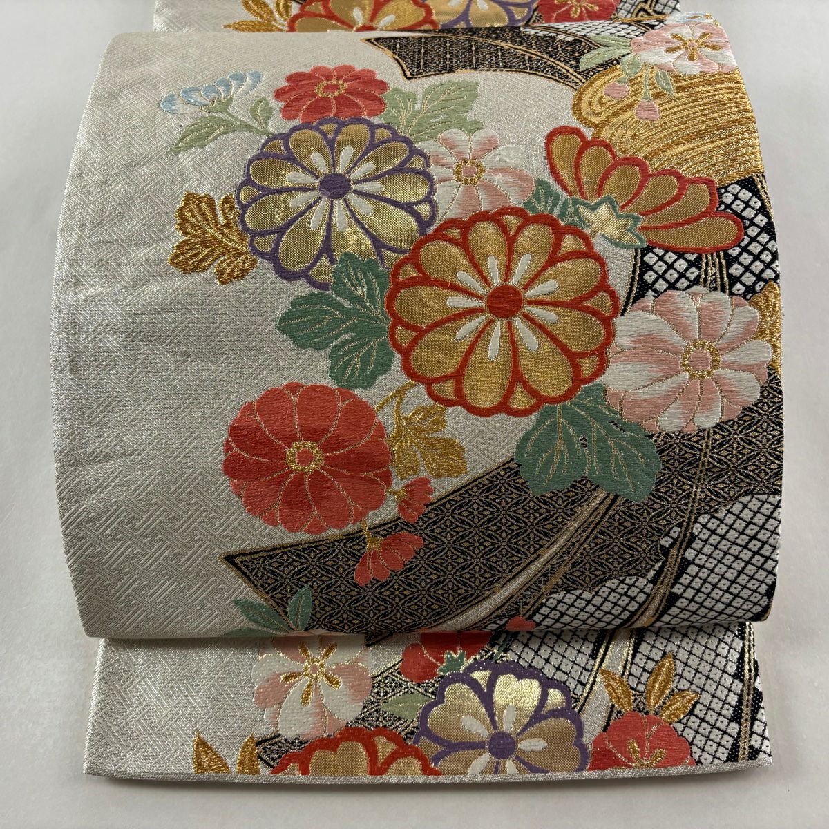 袋帶 秀品級 菊花花 束帶熨斗紋 刺繡 金金箔 奶油色 全通 純蠶絲
