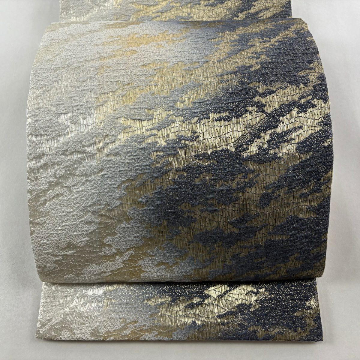 【美品】 袋帶 秀品級 幾何學 金銀彩 黑灰 六通 純蠶絲