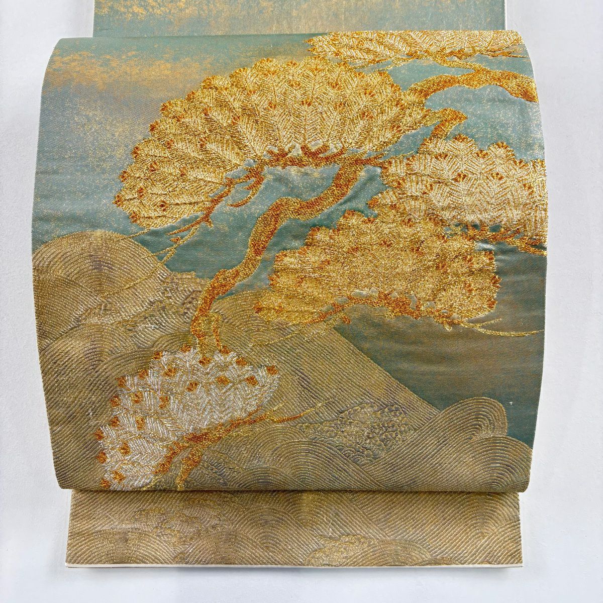 【美品】 袋帶 秀品級 松樹 金絲 金金箔 灰綠 お太鼓圖案 純蠶絲