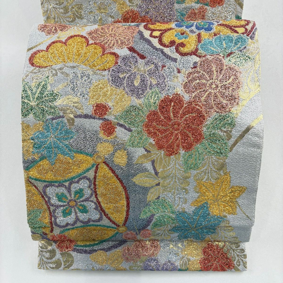 【美品】 袋帶 秀品級 華紋 草花紋紋 金金箔 銀 六通 純蠶絲