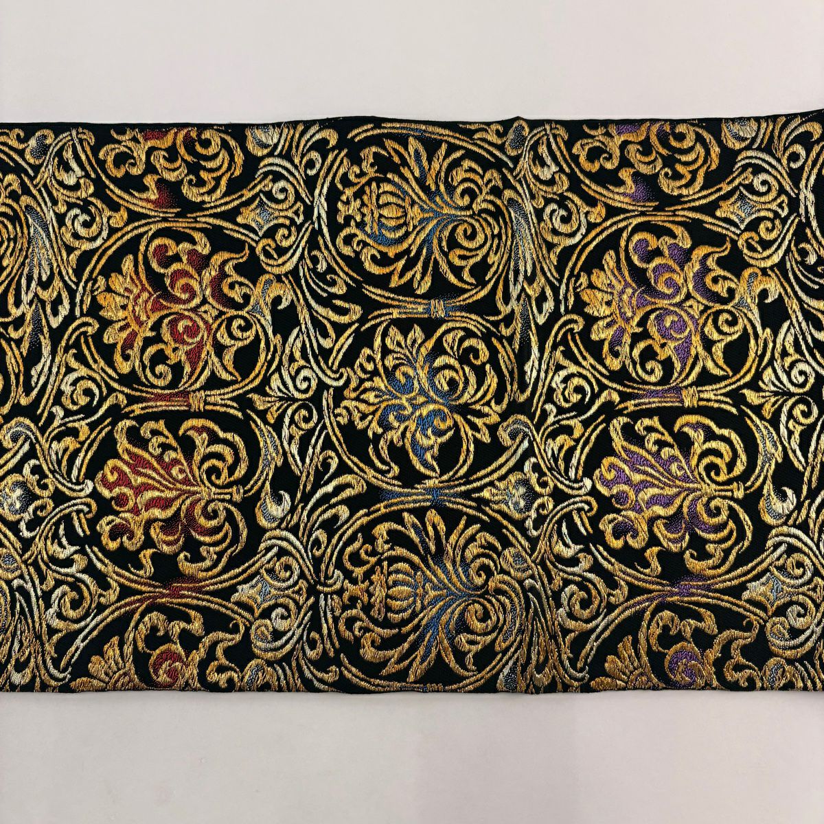 【美品】 袋帶 名品級 花唐草紋 金糸 金金箔 黑 六通 純蠶絲