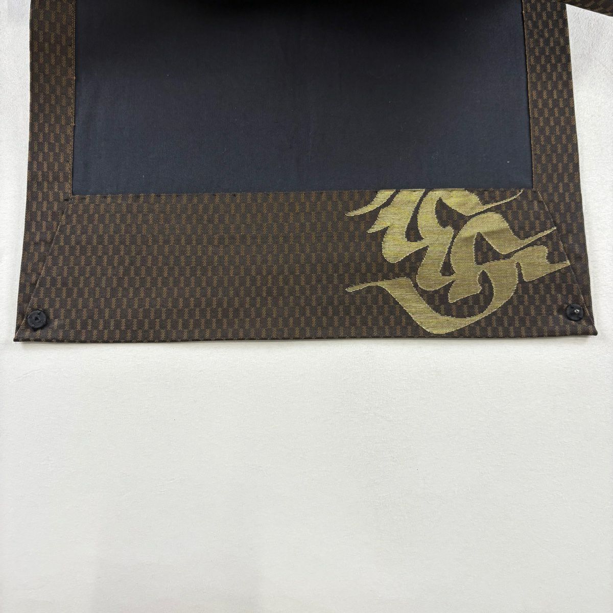 【美品】 開口名古屋帶 優品級 梵字 幾何圖案 金金箔 焦茶 純蠶絲