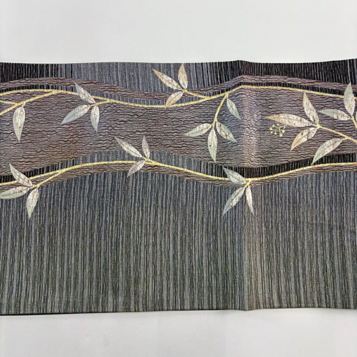 【美品】 袋帶 秀品級 大和 葉與果實 斜條紋 金金箔 灰紫 六通 純蠶絲