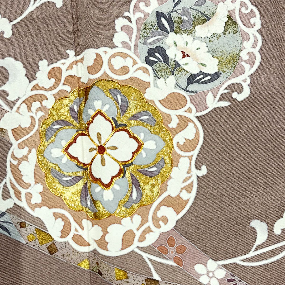 留袖禮服禮服 身長159cm 袖長65cm M 雙層 草花紋紋 蔓帶 金絲 金銀彩 灰紫 純蠶絲 名品級 一つ紋