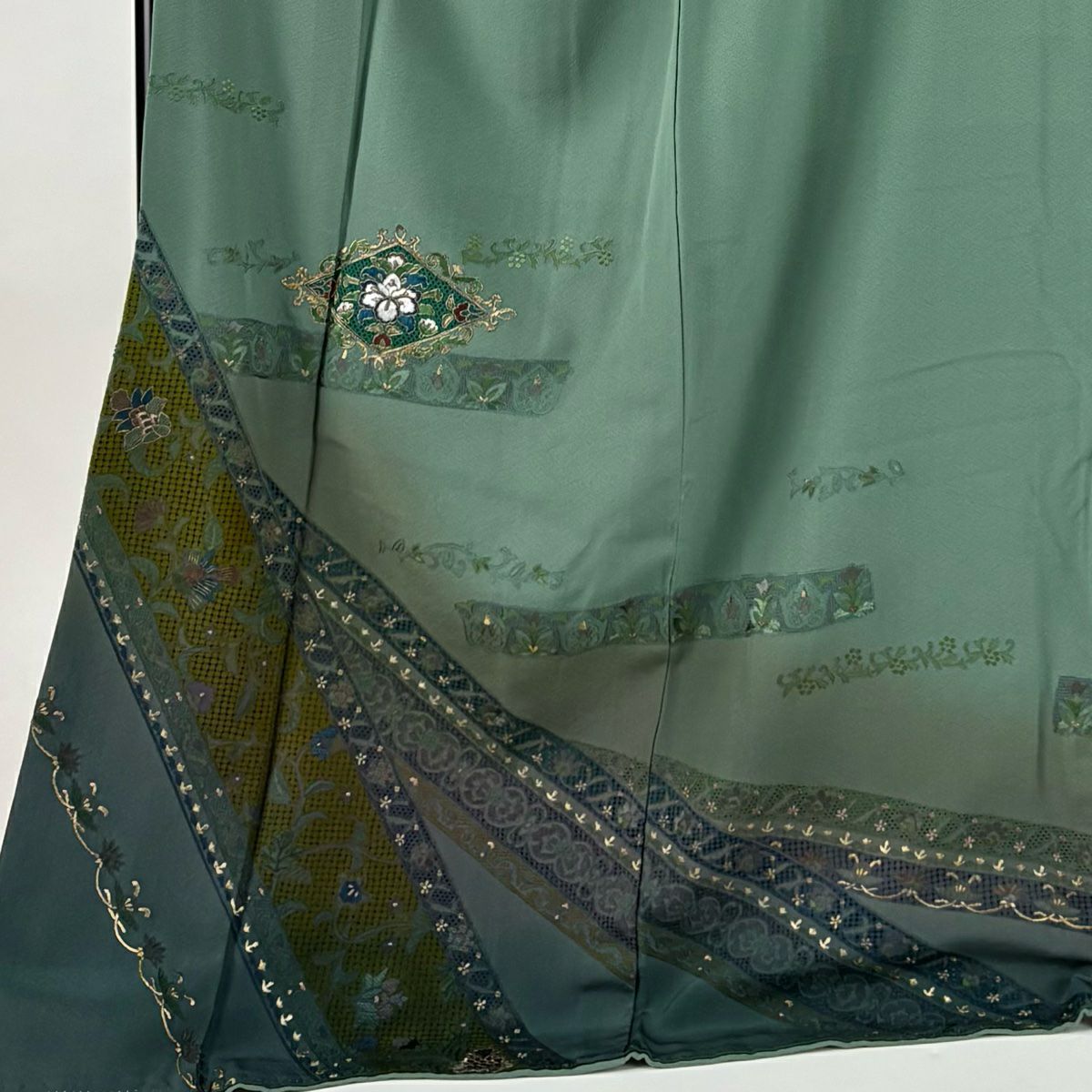 訪問服 身長171cm 袖長65cm M 雙層 菱 草花紋紋 金糸刺繡 薄綠 純蠶絲 名品級