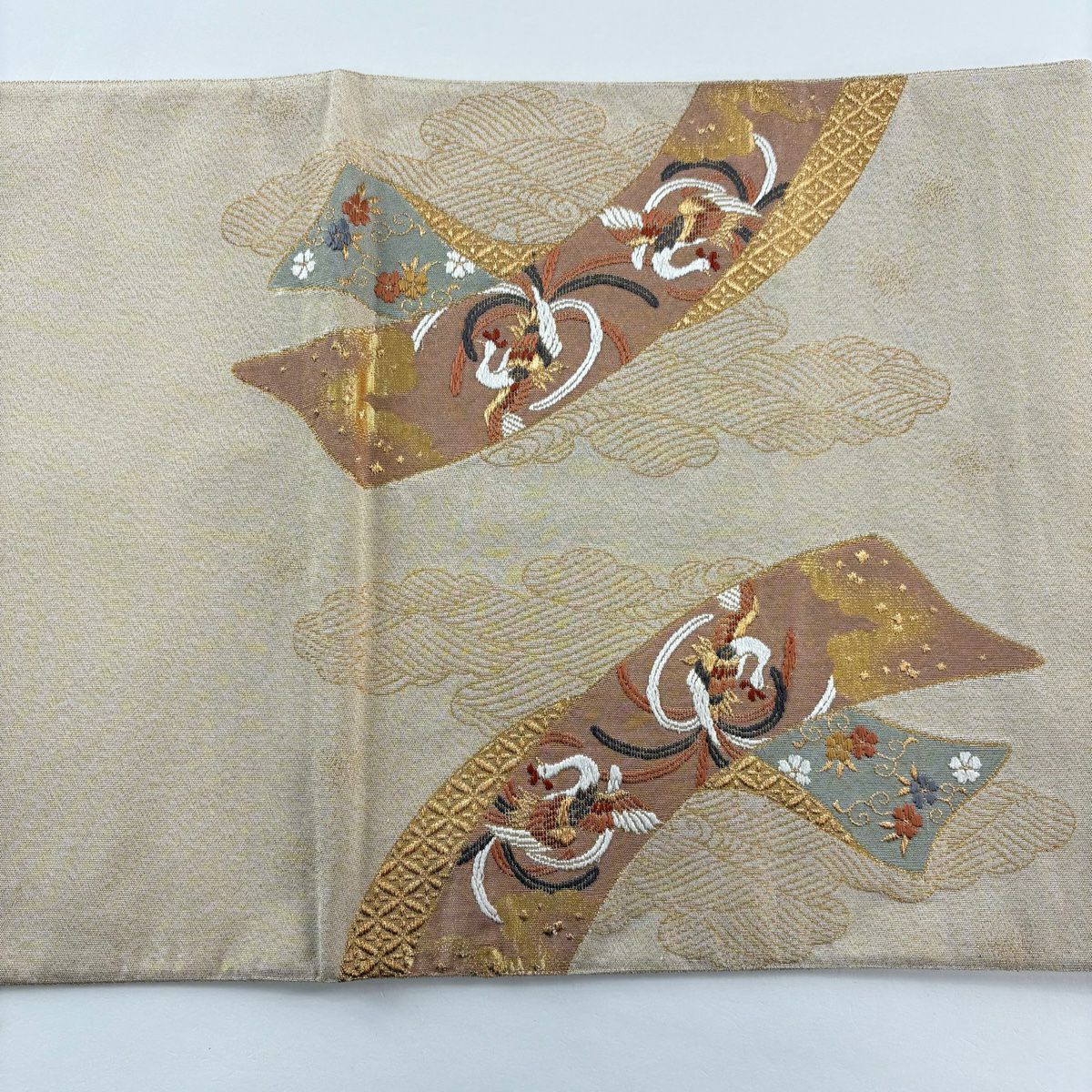 【美品】 袋帶 秀品級 關西仕立 雜帳 花鳥 刺繡 金絲 米色 大鼓圖案 純蠶絲