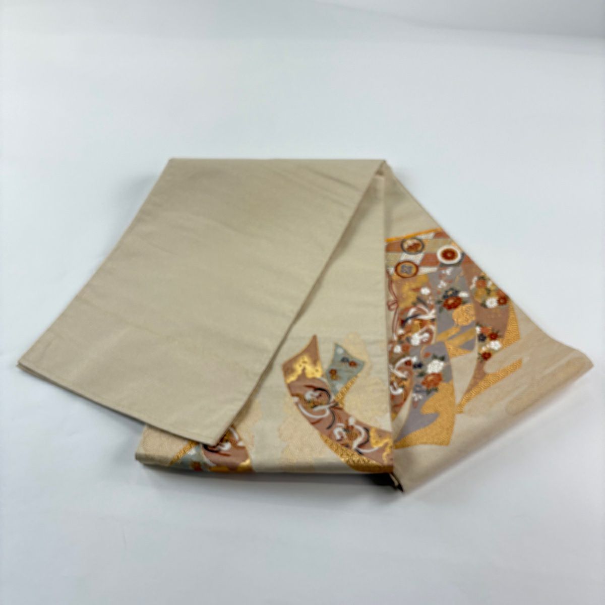 【美品】 袋帶 秀品級 關西仕立 雜帳 花鳥 刺繡 金絲 米色 大鼓圖案 純蠶絲