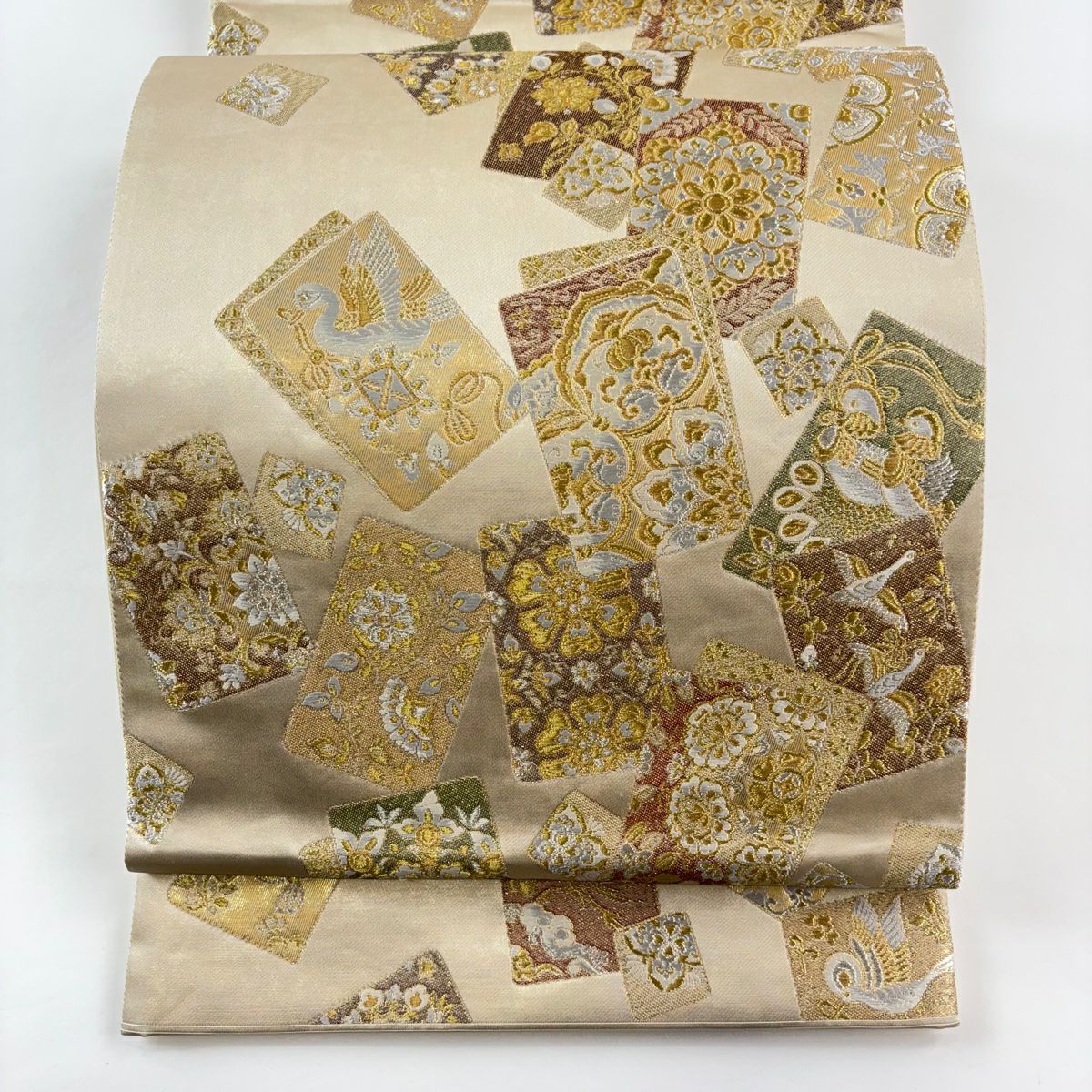 【美品】 袋帶 秀品級 華紋 花鳥 金銀彩 刺繡 米色 六通 純蠶絲