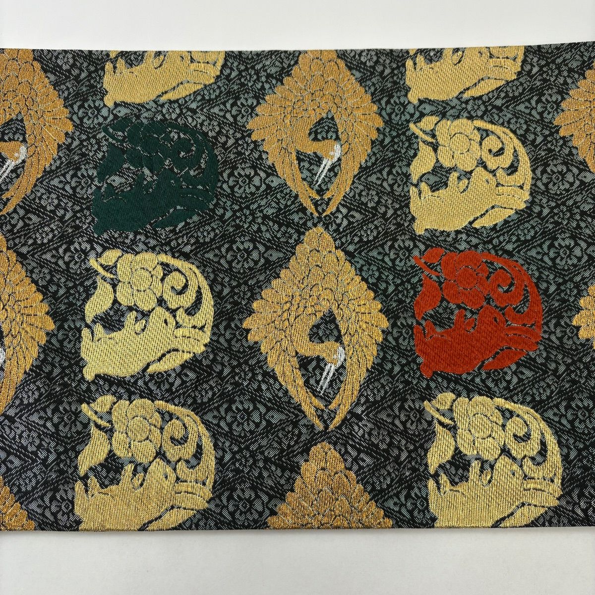 【美品】 袋帶 秀品級 兔子 仙鶴 金銀彩 刺繡 灰綠 六通 純蠶絲