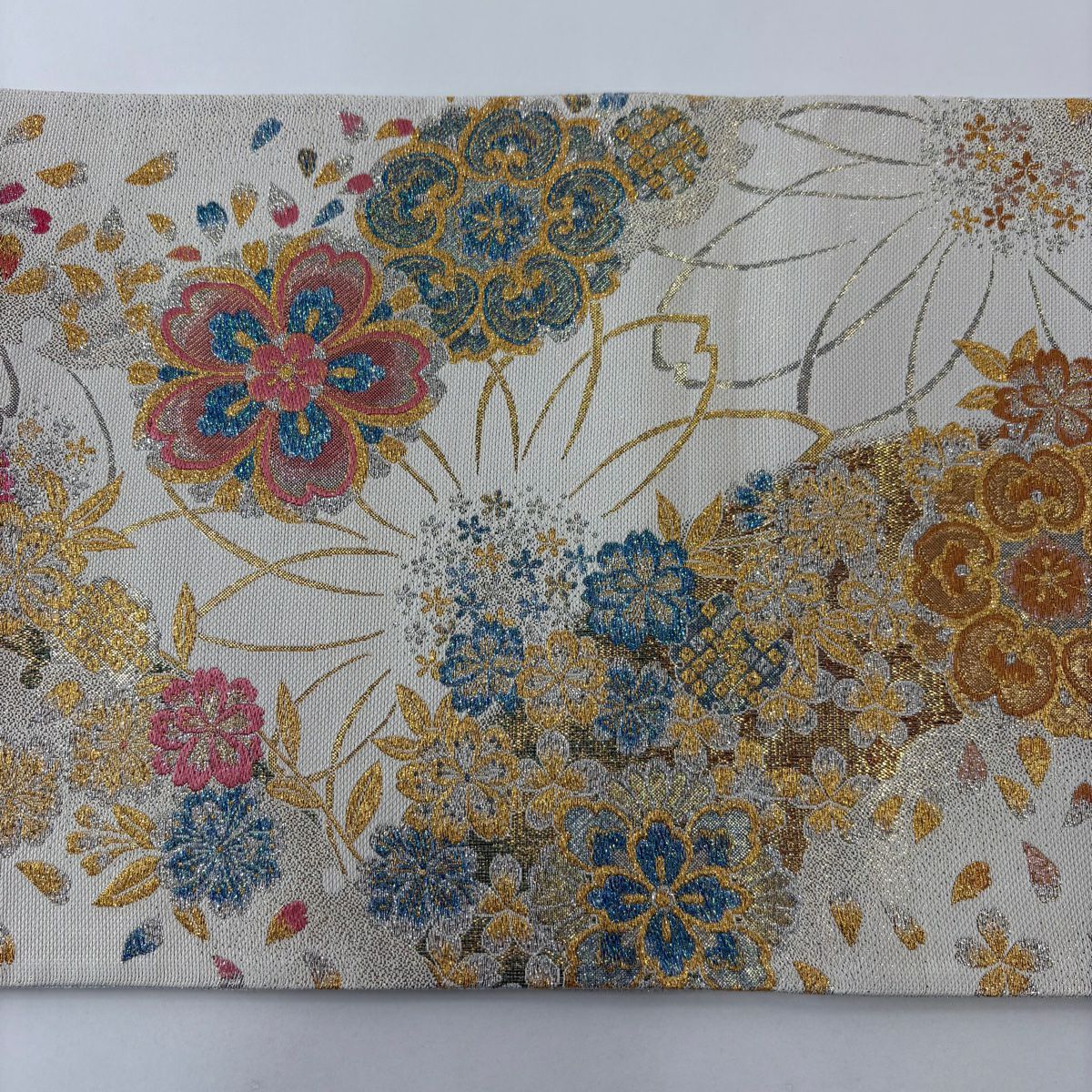 【美品】 袋帶 秀品級 櫻花花瓣 刺繡 金線 奶油色 六通 純蠶絲