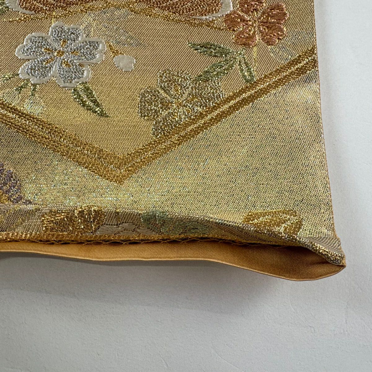 【美品】 袋帶 秀品級 笠松樹 鴛鴦 金銀彩 金色 六通 純蠶絲