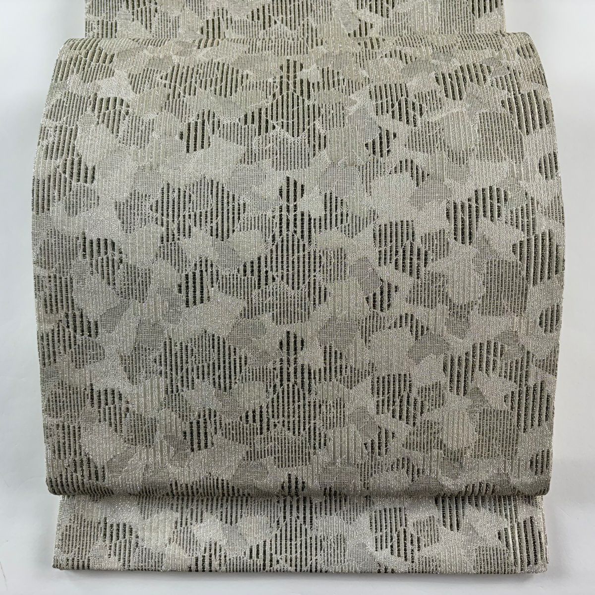 【美品】 袋帶 秀品級 切金詰文 幾何學 金金箔 米色 全通 純蠶絲