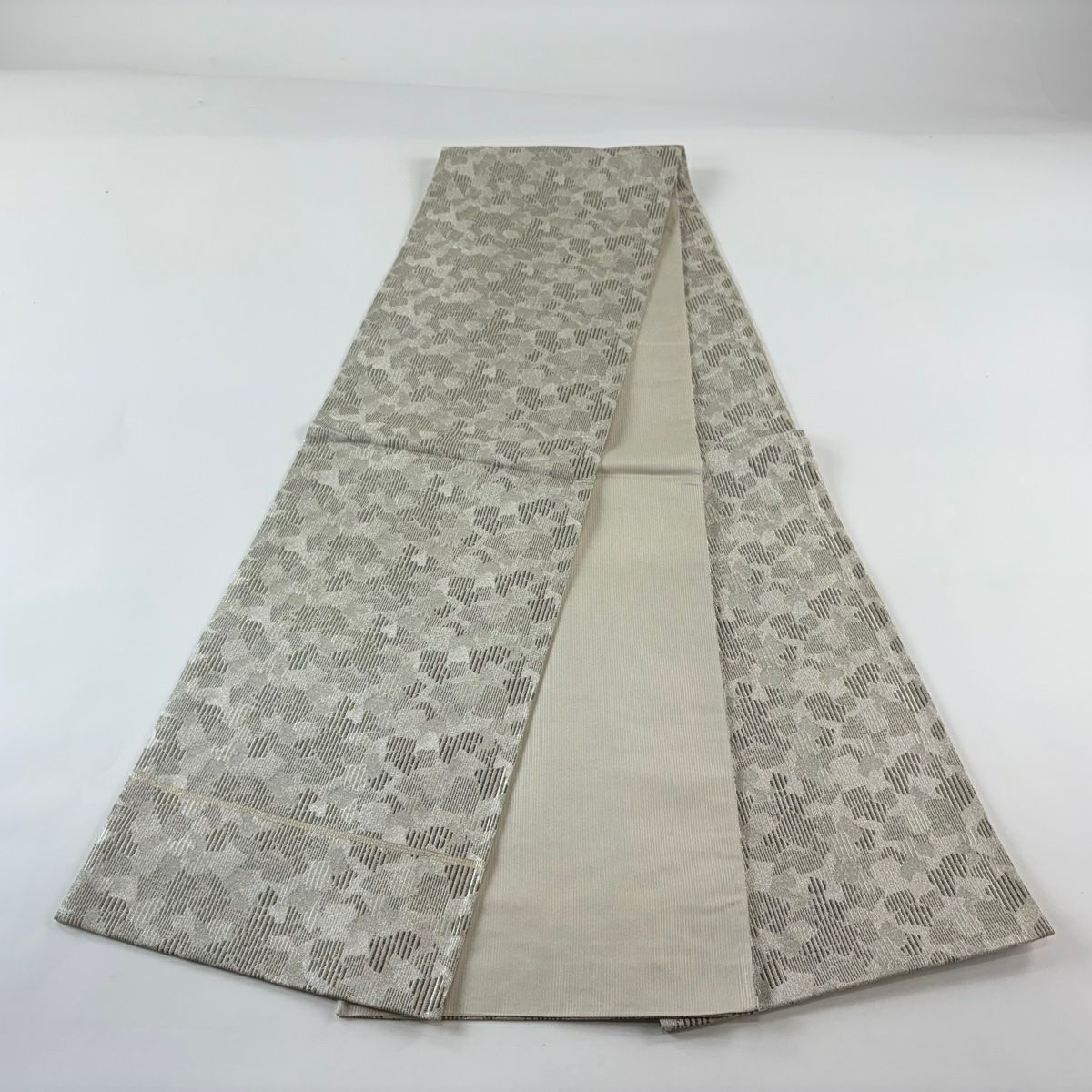 【美品】 袋帶 秀品級 切金詰文 幾何學 金金箔 米色 全通 純蠶絲
