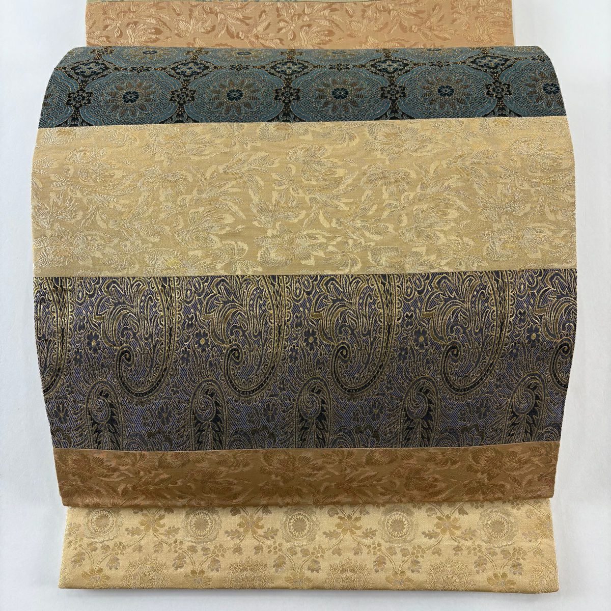 【美品】 袋帶 秀品級 花唐草紋 寄せ柄 山吹茶 純蠶絲