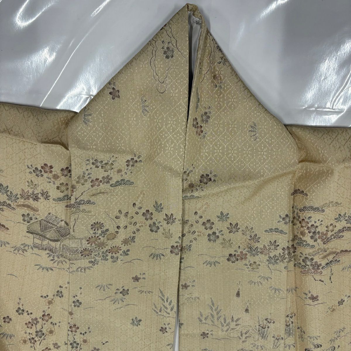【美品】訪問服 身長158cm 袖長64cm M 雙層 家屋 松樹竹子梅花 米色 純蠶絲 優品級