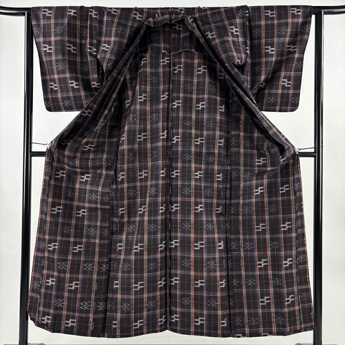 【美品】 紬織 身長151.5cm 袖長64cm M 單層 鈕襟 格子 幾何圖案 深紫 純蠶絲 優品級