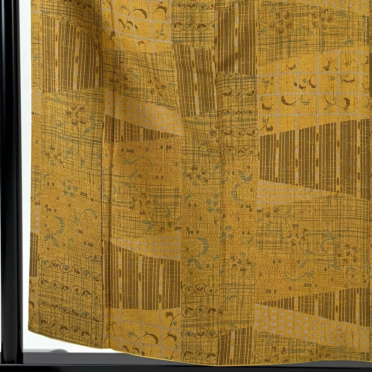 【美品】 小紋 身長158cm 袖長64cm M 雙層 紬織織 花唐草紋 龜甲絣 山吹茶 純蠶絲 秀品級