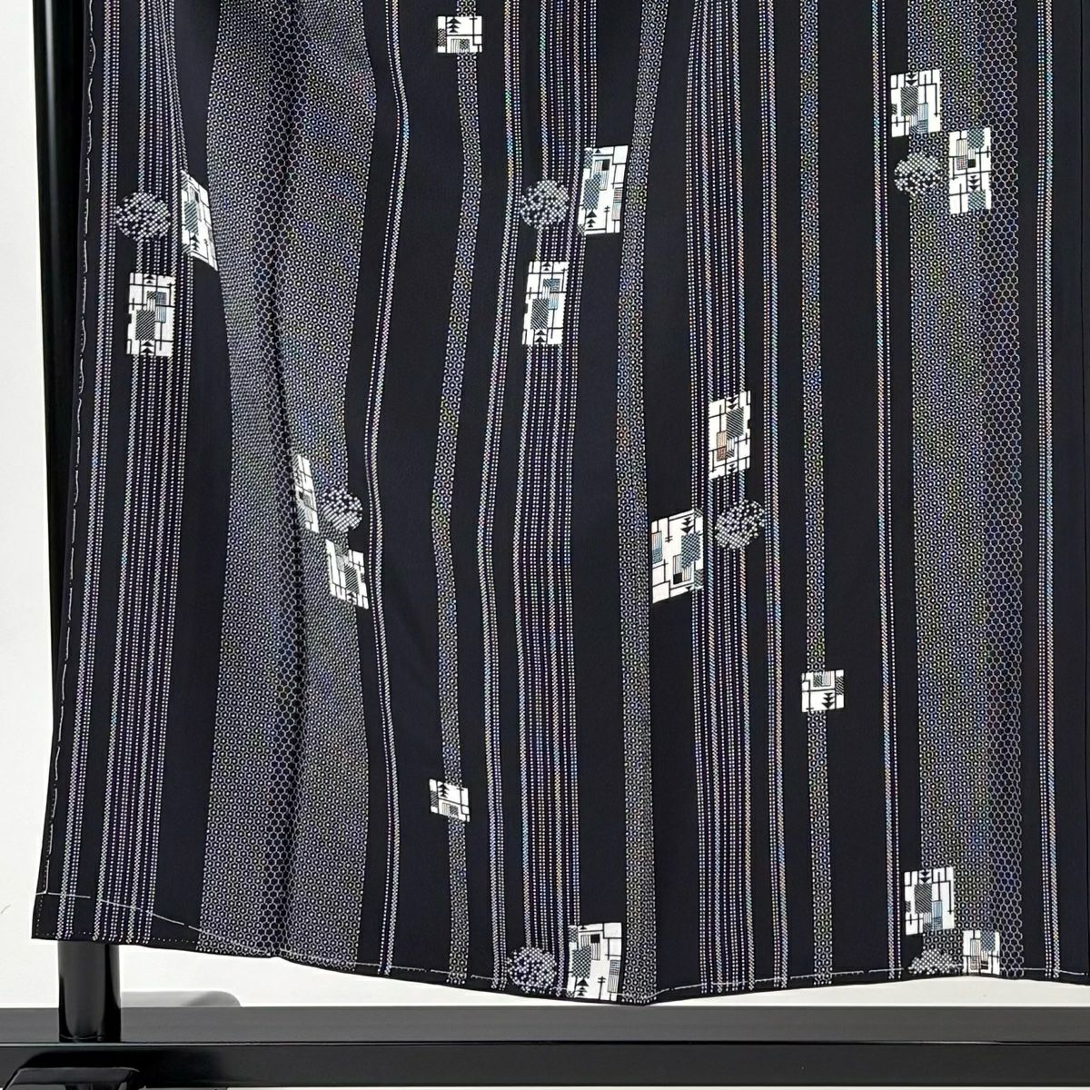 【美品】 小紋 身長155.5cm 袖長62cm S 雙層 縱條 幾何圖案 黑 純蠶絲 秀品級