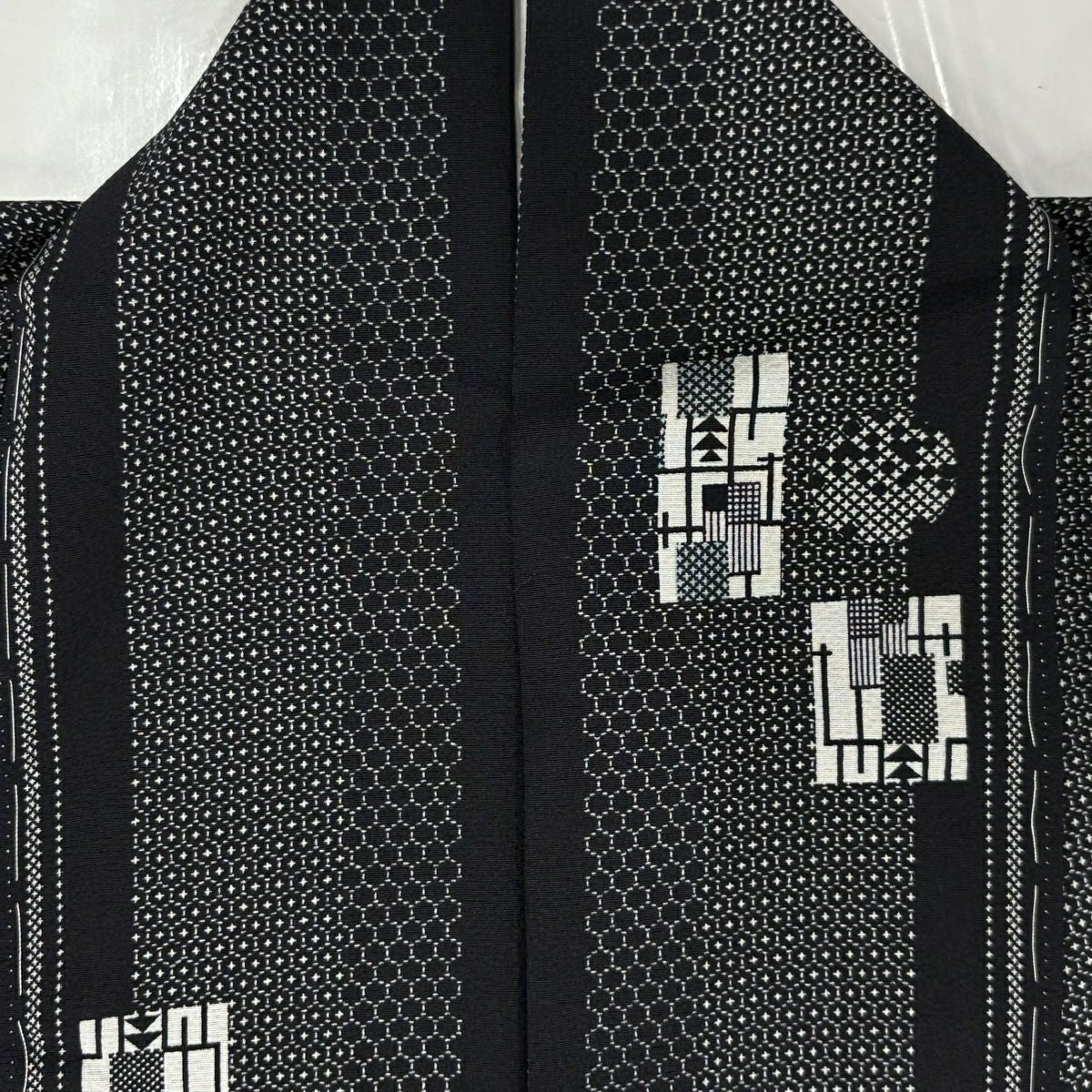 【美品】 小紋 身長155.5cm 袖長62cm S 雙層 縱條 幾何圖案 黑 純蠶絲 秀品級