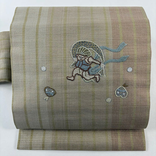 【美品】名古屋帶 名品級 人物 紋理 刺繡 金線 淺茶 純蠶絲