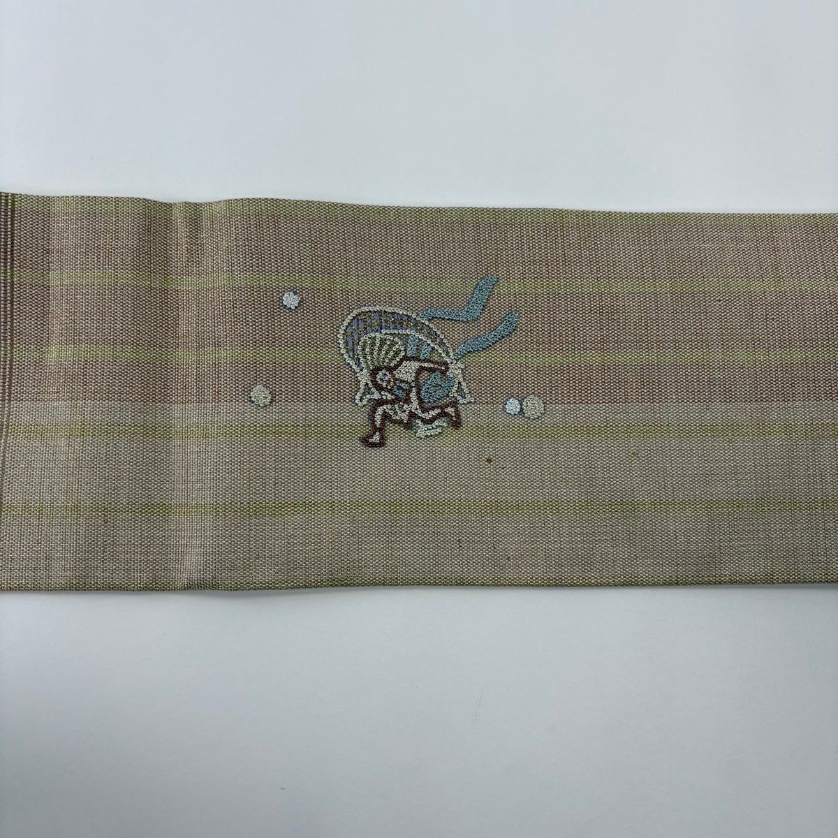 【美品】名古屋帶 名品級 人物 紋理 刺繡 金線 淺茶 純蠶絲