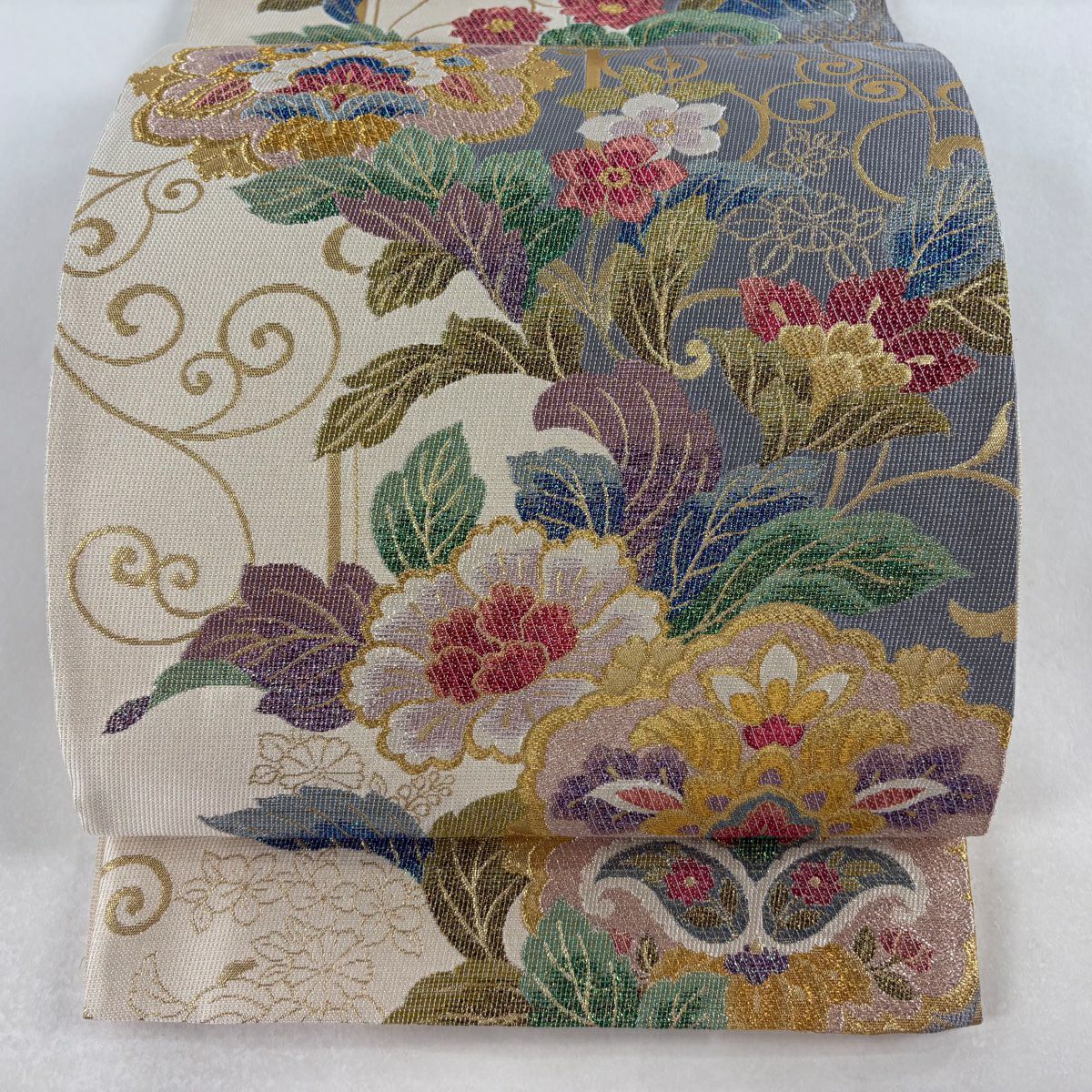 【美品】 袋帶 名品級 證書齊全 草花紋 唐草紋 拉麵線 金金箔 米色 六通 純蠶絲