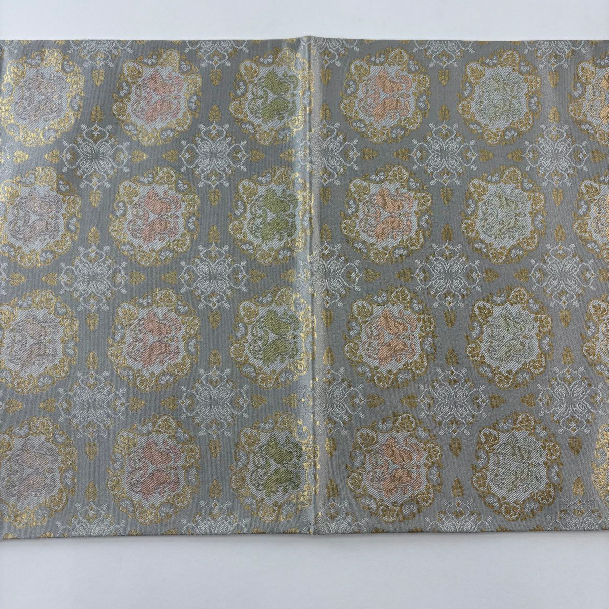 【美品】 袋帶 名品級 金金箔屋清兵衛 落款あり 証紙あり 西陣織 茶色的裂地文樣 向鳥 華紋 金金箔 灰色 六通 純蠶絲