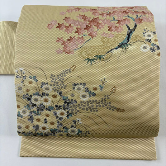【美品】名古屋帶 名品級 落款あり 紅葉 菊花 金彩裝飾 米色 純蠶絲