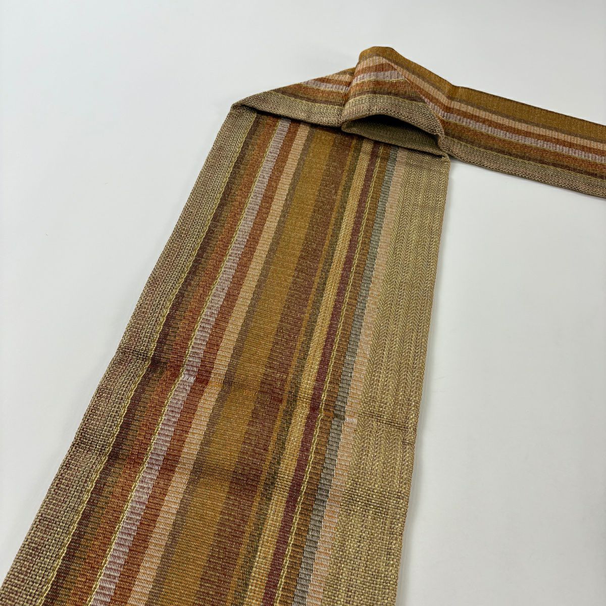 【美品】 名古屋帶 名品級 幾何圖案 金絲 刺繡 黃土色 純蠶絲
