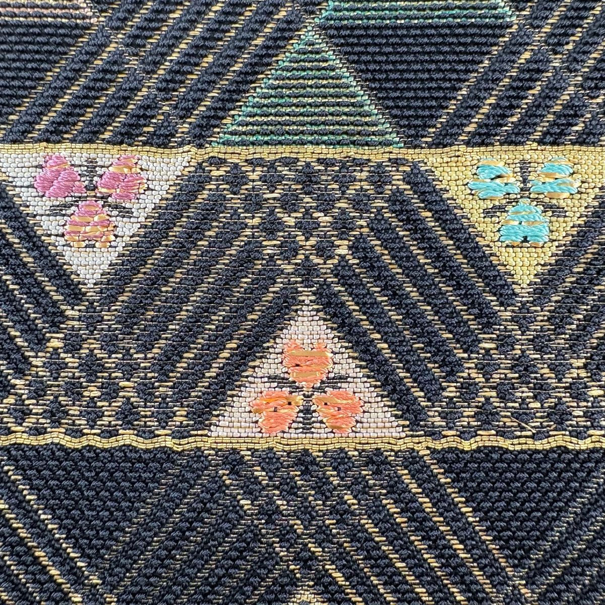 【美品】 袋帶 名品級 斜條 花 金金箔 金絲 黑 六通 純蠶絲