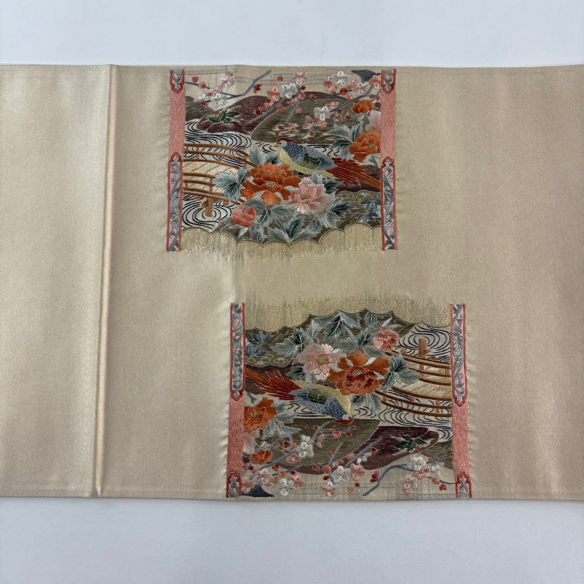 【美品】 袋帶 名品級 花鳥 松樹竹子梅花 金絲 刺繡 米色 大鼓圖案 純蠶絲