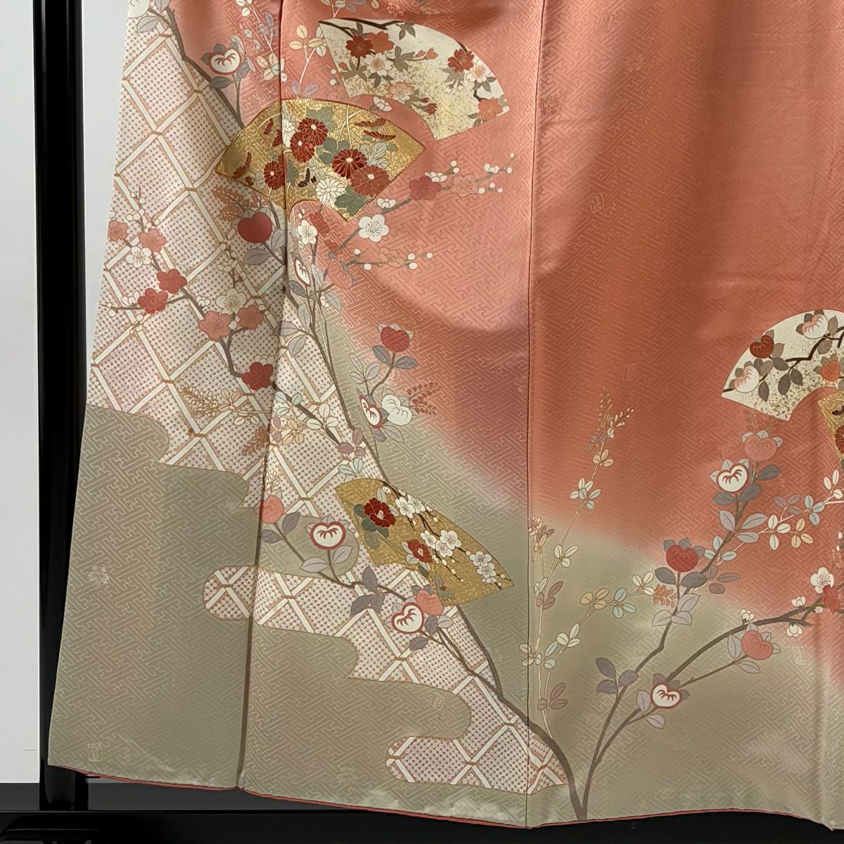 訪問服 身長156.5cm 袖長66cm M 雙層 吾妻德穗 落款あり 扇子面 枝梅花 刺繡 金彩裝飾 鮭粉色 純蠶絲 名品級