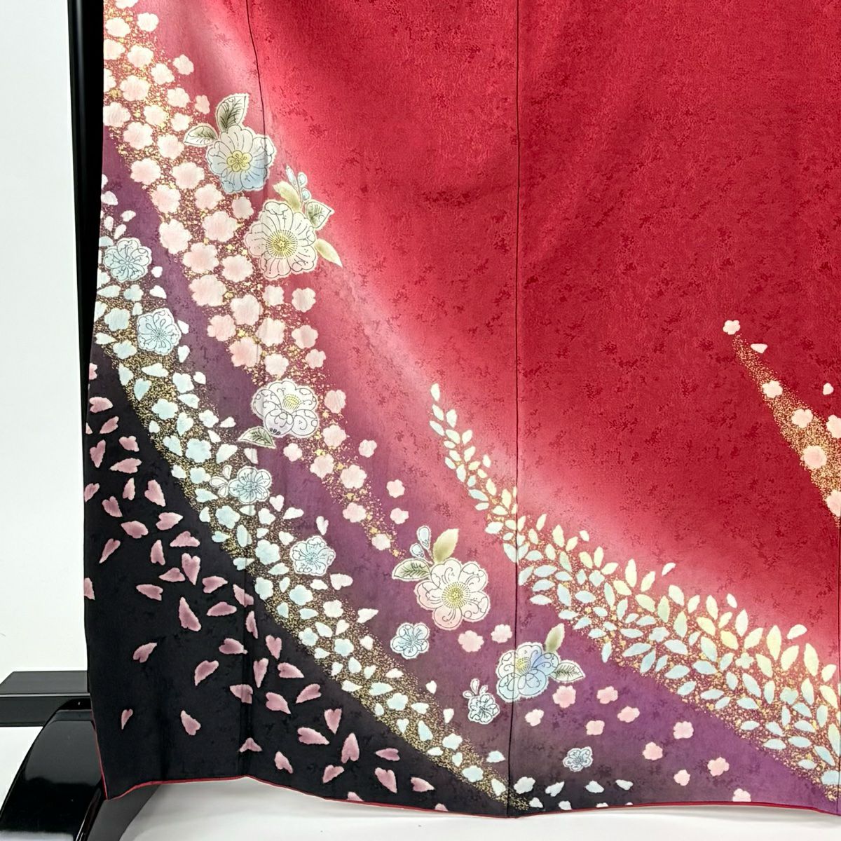 【美品】振袖禮服 身長169.5cm 袖長68cm L 雙層 草花紋紋 花瓣 金彩裝飾 染分 紅 純蠶絲 名品級