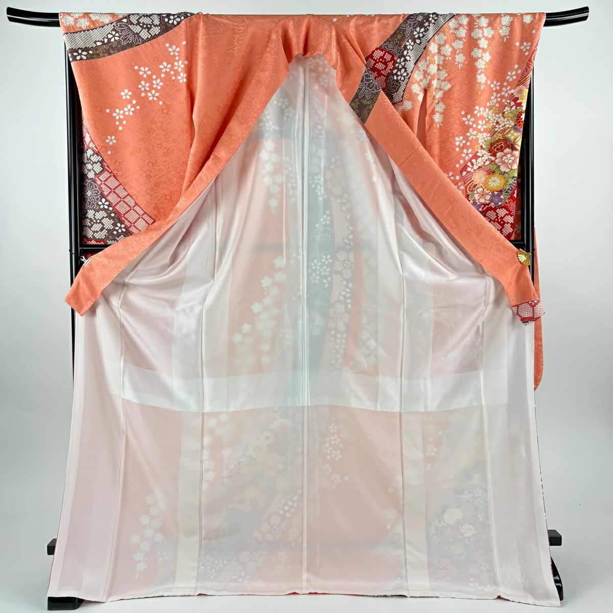 【美品】振袖禮服 身長178cm 袖長70.5cm L 雙層 熨斗紋 牡丹刺繡 金彩裝飾 鮭粉色 純蠶絲 名品級
