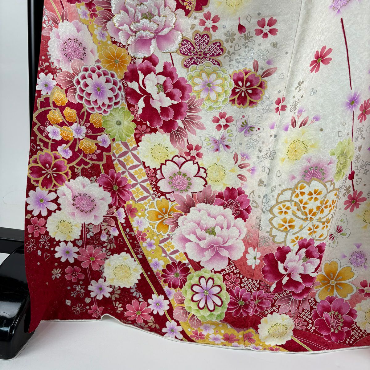 振袖禮服 身長169.5cm 袖長67.5cm L 雙層 牡丹 菊花 金銀彩 刺繡 奶油色 純蠶絲 逸品級