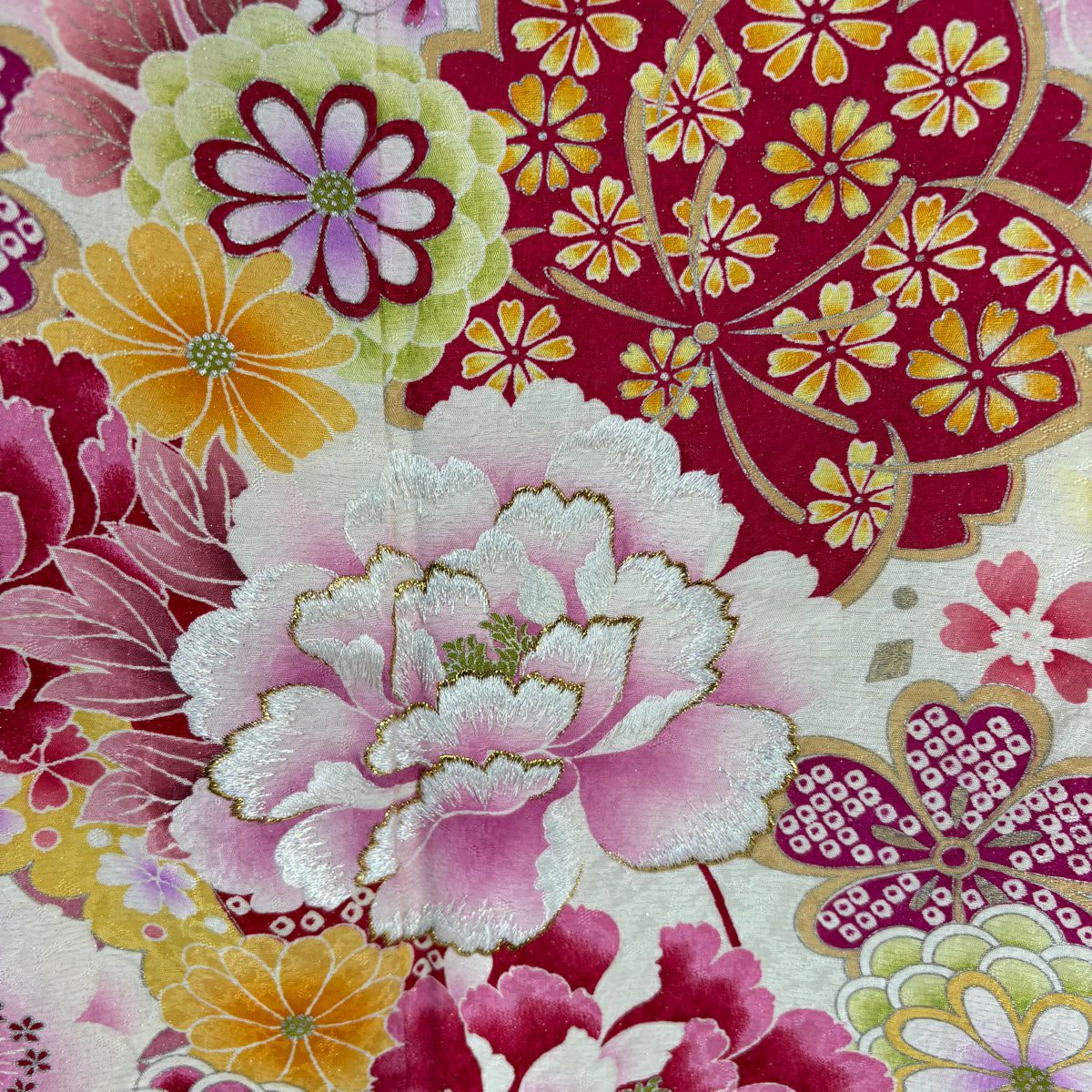 振袖禮服 身長169.5cm 袖長67.5cm L 雙層 牡丹 菊花 金銀彩 刺繡 奶油色 純蠶絲 逸品級