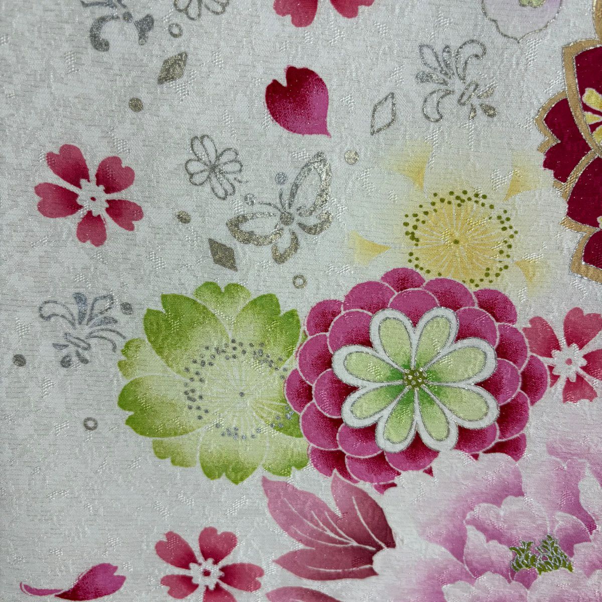 振袖禮服 身長169.5cm 袖長67.5cm L 雙層 牡丹 菊花 金銀彩 刺繡 奶油色 純蠶絲 逸品級