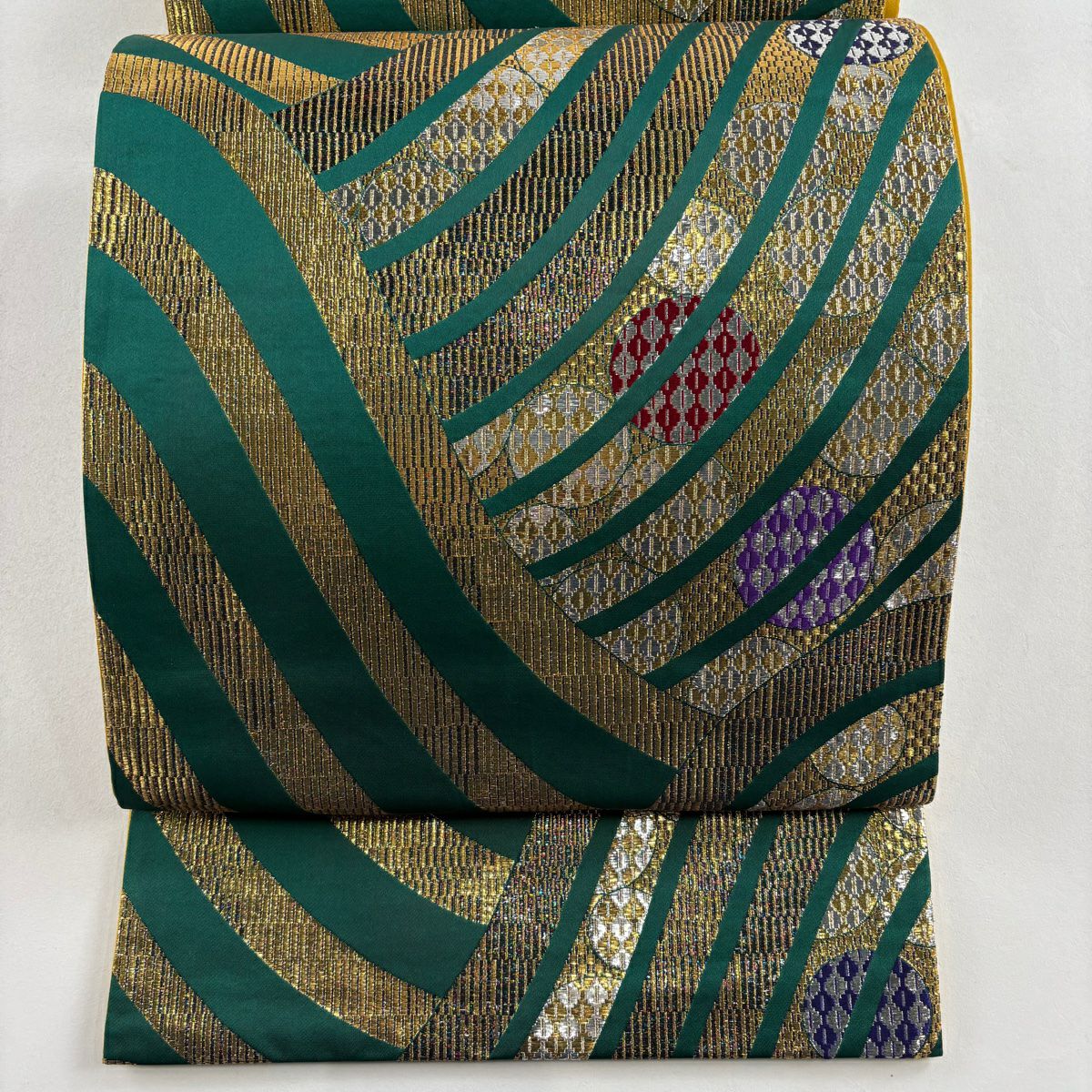 【美品】 袋帶 秀品級 振袖禮服禮服向き 幾何學 圓紋 金金箔 綠 六通 純蠶絲