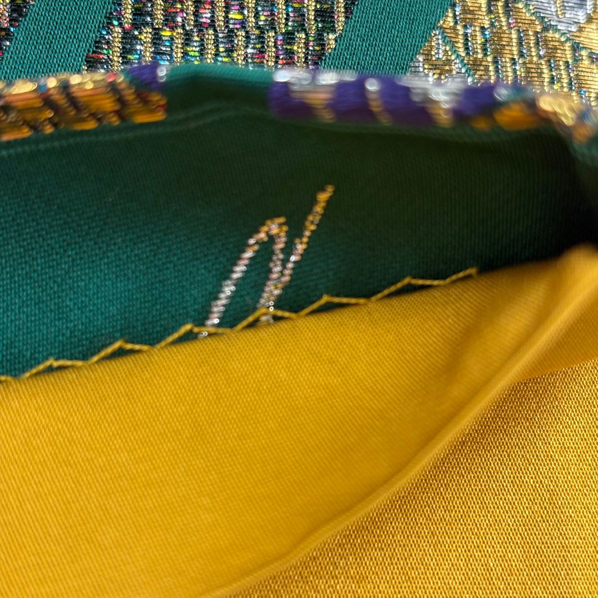 【美品】 袋帶 秀品級 振袖禮服禮服向き 幾何學 圓紋 金金箔 綠 六通 純蠶絲