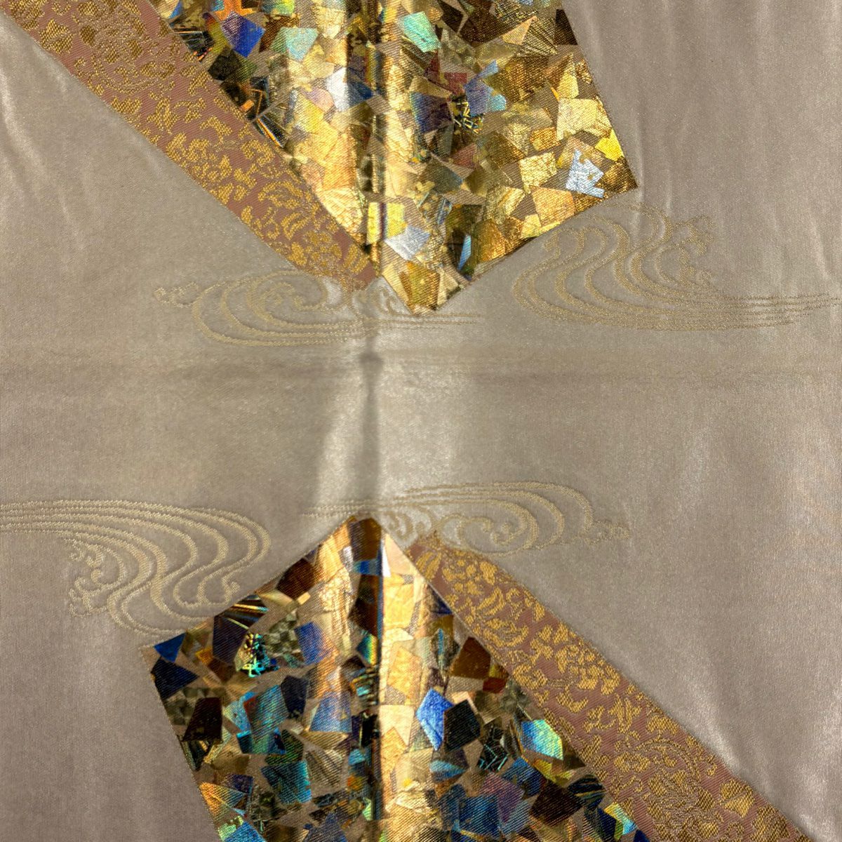 袋帶 秀品級 金金箔散佈 水流 金金箔 米色 大鼓圖案 純蠶絲