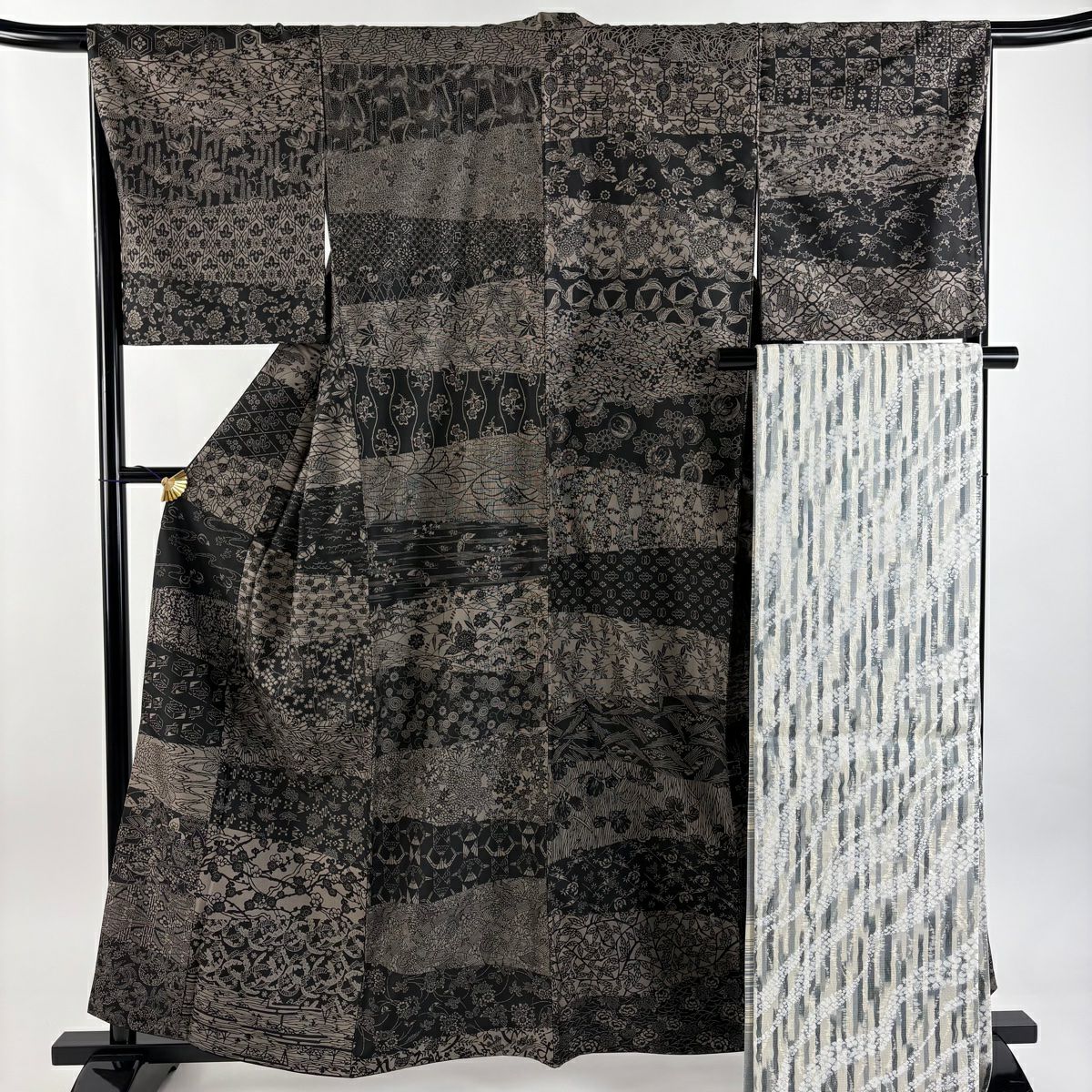 【美品】 紬織 身長160cm 袖長66cm M 雙層 袋帶套裝 松樹竹子梅花 蝶 焦茶 純蠶絲 名品級