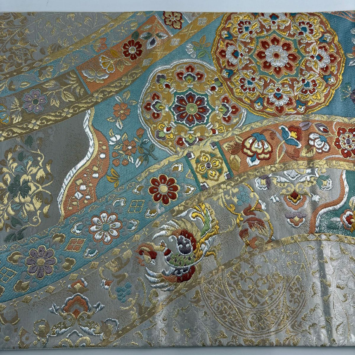 【美品】袋帶 秀品級 吉祥寶物錦 華紋 花唐草紋 金銀彩 金金箔 奶油色 六通 純蠶絲