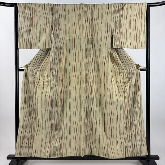【美品】 小紋 身長156.5cm 袖長63.5cm S 雙層 吉兵衛 紬織織 落款あり よろけ縞 米色 純蠶絲 逸品級