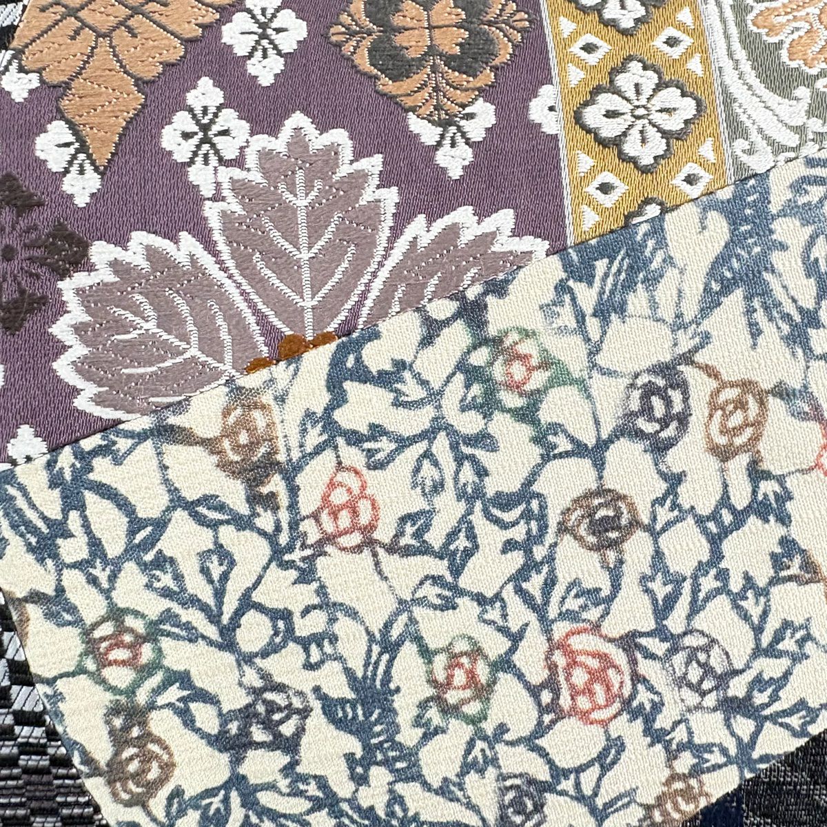 【美品】 袋帶 名品級 草花紋 變化市松樹 金金箔 黑灰 大鼓圖案 純蠶絲