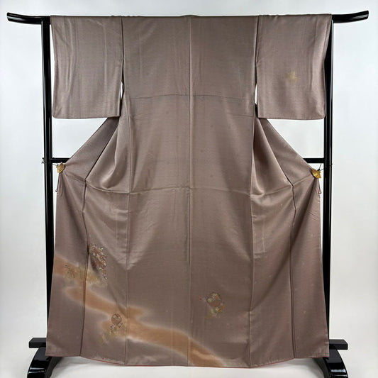 【美品】 付下 身長168cm 袖長64.5cm M 雙層 雪輪 草花紋刺繡 金彩裝飾 淺小豆 純蠶絲 優品級