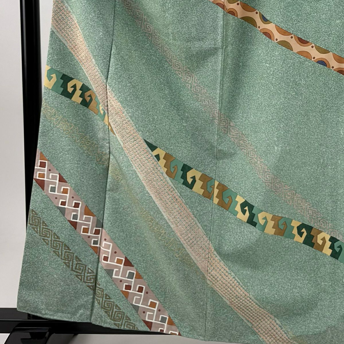 【美品】訪問服 身長161cm 袖長63.5cm S 雙層 大島紬織地 證書齊全 幾何學圖案 絞染 淺綠 純蠶絲 名品級 一個紋