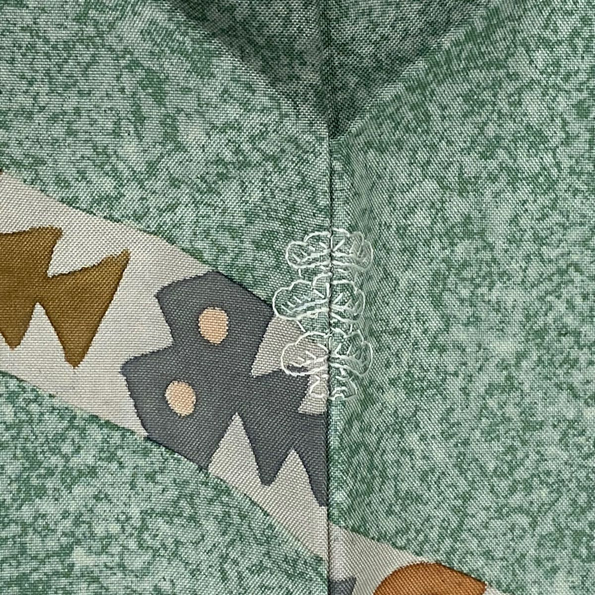 【美品】訪問服 身長161cm 袖長63.5cm S 雙層 大島紬織地 證書齊全 幾何學圖案 絞染 淺綠 純蠶絲 名品級 一個紋