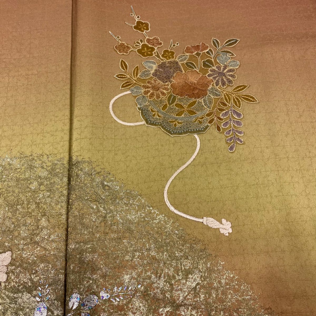 付下 身長155cm 袖長64.5cm M 雙層 草花紋紋 鏡裏文 金銀彩 刺繡 粉米色 純蠶絲 秀品級